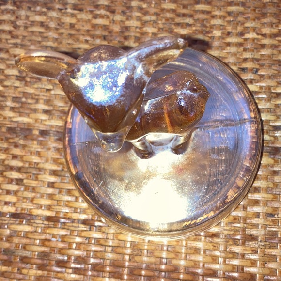 Jeanette Marigold carnival glass deer trinket box/powder lid 1940s - Picture 2 of 6
